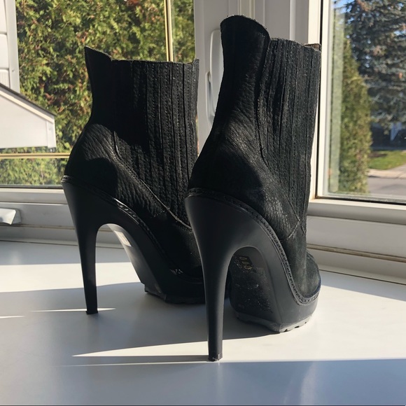 BCBG booties - Picture 5 of 6